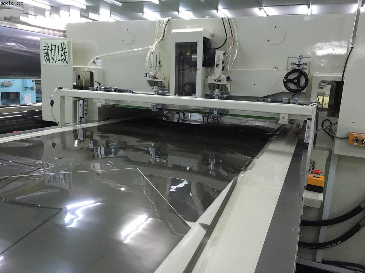 PZ800大尺寸模切機(jī)——派爾科技