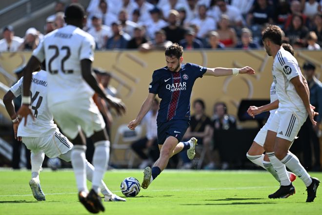 比劇本還玄幻！姆巴佩剛走，大巴黎就奪歐冠，然后世俱杯痛打皇馬